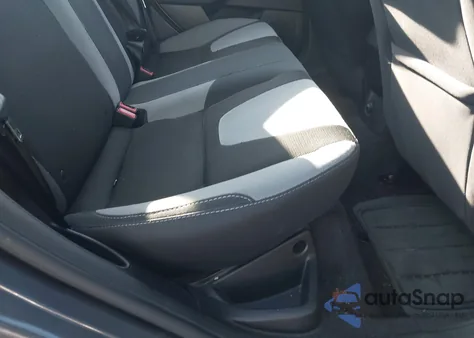 2014 Ford Focus Se z USA, uszkodzony, nr VIN 1FADP3F26EL397989